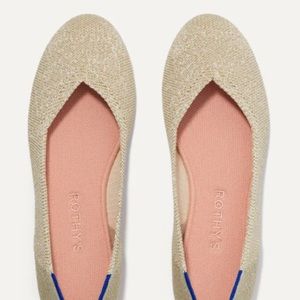 EUC Rothys Light Gold Metallic Flats Size 9.5